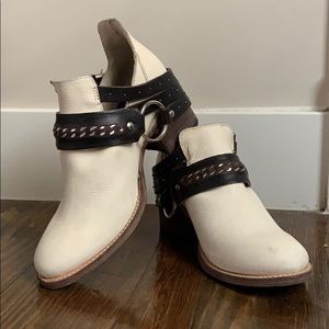 FREEBIRD BOOTIES BRAND NEW NEVER WORN